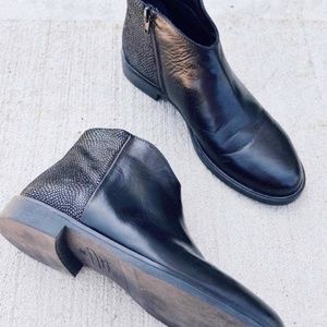 Oroscuro made in Italy Black ankle boots 38